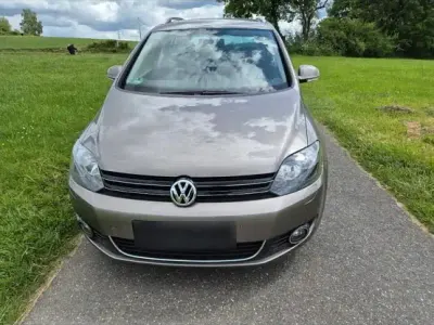 Gebraucht VW Golf VI Comfortline 122 PS (89 kW) 2010 Grau Kleinwagen