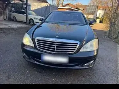 Gebraucht Mercedes S500 387 PS (284 kW) 2006 Schwarz Limousine