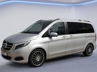 Mercedes V220