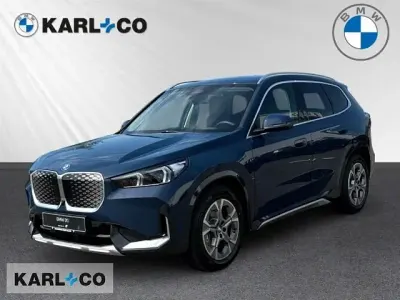 Neu BMW iX1 xLine 150 kW (204 PS) 2026 Night dusk blue (blau) SUV