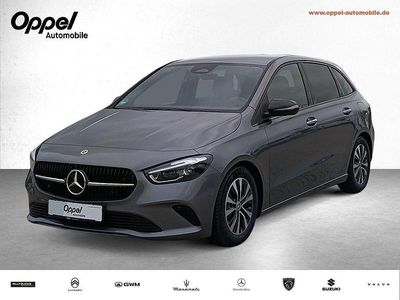 Gebraucht Mercedes B180 Progressive 150 PS (110 kW) 2025 Grau Van / Kleinbus