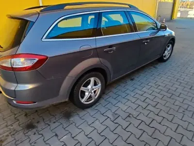 Używany Ford Mondeo Titanium 160 KM (117 kW) 2012 Brązowy Sedan/Limuzyna