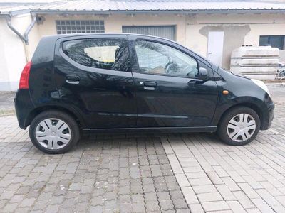 Nissan Pixo