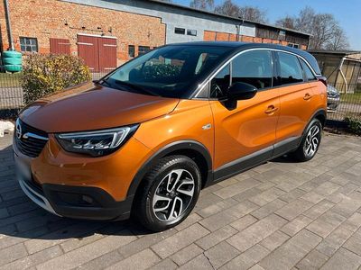 Second-hand Opel Crossland Innovation 131 CP (96 kW) 2018 Portocaliu SUV