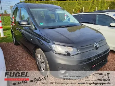 Usata VW Caddy 122 CV (89 kW) 2022 Nero Monovolume