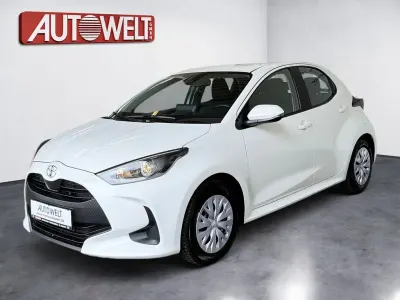 Gebraucht Toyota Yaris Comfort 72 PS (52 kW) 2022 Weiß Kleinwagen