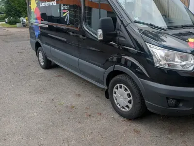 Gebraucht Ford Transit 170 PS (125 kW) 2019 Schwarz Van / Kleinbus