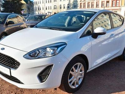 Gebraucht Ford Fiesta Trend 86 PS (63 kW) 2018 Weiß Kleinwagen