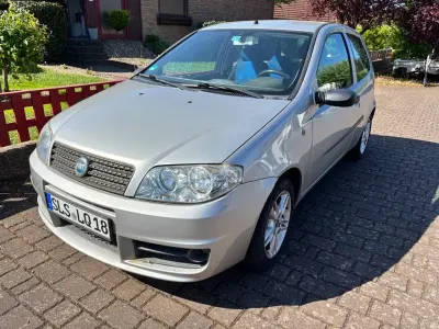Usata Fiat Punto 69 CV (50 kW) 2004 Grigio Utilitaria