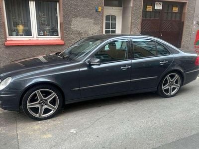 Mercedes E280