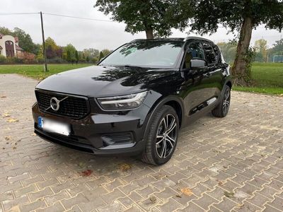 gebraucht Volvo XC40 D4 AWD Momentum Geartronik Voll Leder