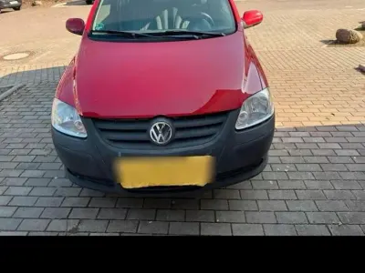 Używany VW Fox 55 KM (40 kW) 2006 Czerwony Hatchback