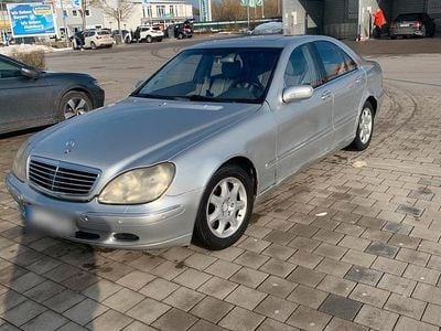 Usata Mercedes S500 306 CV (225 kW) 2000 Grigio Berlina