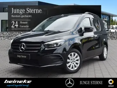 Gebraucht Mercedes T180 Progressive 131 PS (96 kW) 2025 Schwarz Van / Kleinbus