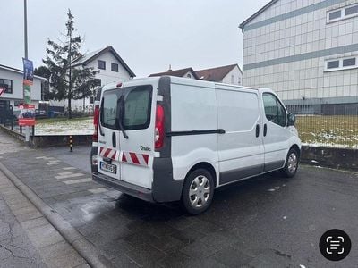 Gebraucht Renault Trafic 114 PS (83 kW) 2013 Weiß Van / Kleinbus