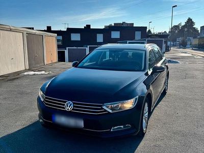 Schwarz Gebraucht 2015 VW Passat Kombi | 8.500 € (Etwas zu teuer)
