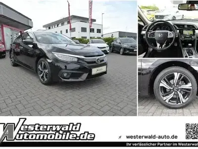 Gebraucht Honda Civic Executive 120 PS (88 kW) 2019 Rot Limousine