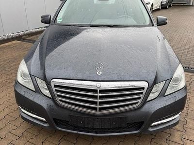 Gebraucht Mercedes E300 231 PS (169 kW) 2011 Grau Kombi