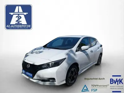 Gebraucht Nissan Leaf Acenta 110 kW (150 PS) 2022 Weiß Kleinwagen