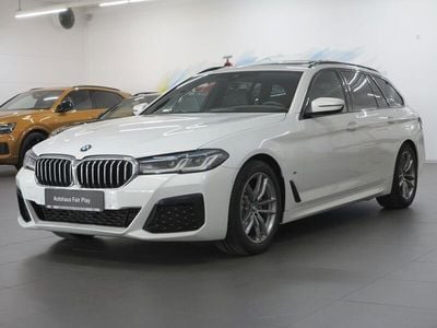 Gebraucht BMW 520 M Sport 184 PS (135 kW) 2020 Alpinweiss 3 (300) Kombi