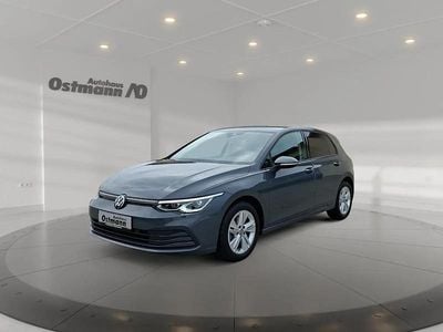 Gebraucht VW Golf VIII Life 131 PS (96 kW) 2023 Grau Limousine