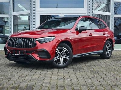 Gebraucht Mercedes GLC200 AMG 204 PS (150 kW) 2024 Rot SUV