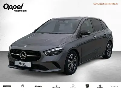 Gebraucht Mercedes B180 Progressive 150 PS (110 kW) 2025 Grau Kleinwagen