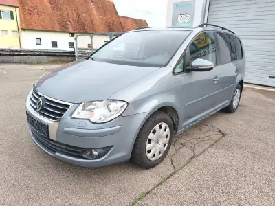 Gebraucht VW Touran 140 PS (102 kW) 2009 Grau Van / Kleinbus