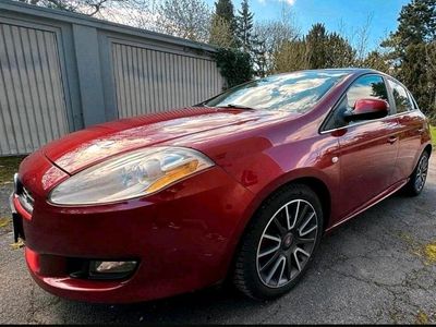Gebraucht Fiat Bravo 120 PS (88 kW) 2008 Rot Kleinwagen