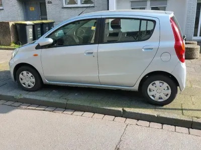 Gebraucht Daihatsu Cuore 2007 Silber Kleinwagen