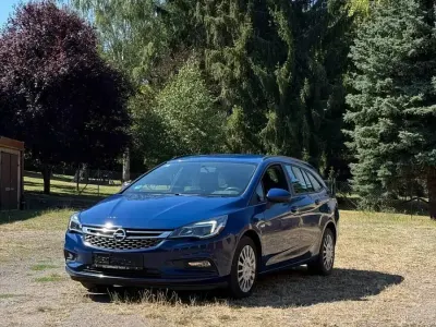 Gebraucht Opel Astra 110 PS (80 kW) 2019 Andere farben Limousine