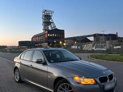 Gebraucht BMW 320 Comfort Edition 170 PS (125 kW) 2011 Grau Limousine