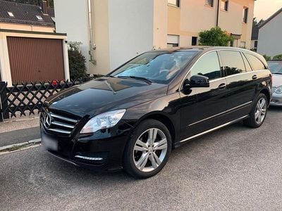 Second-hand Mercedes R350 265 CP (194 kW) 2011 Negru Monovolum