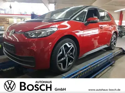 Gebraucht VW ID.3 Pro Performance 150 kW (204 PS) 2023 Kings red Kleinwagen