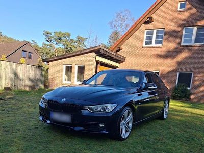 Usata BMW 328 Luxury Line 245 CV (180 kW) 2012 Blu Berlina