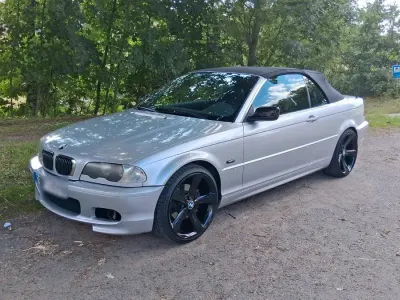 Gebraucht BMW 320 Cabriolet 170 PS (125 kW) 2003 Silber Cabrio