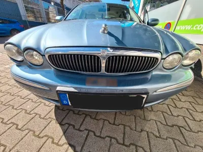 Gebraucht Jaguar X-type Executive 156 PS (114 kW) 2002 Blau Limousine