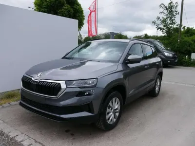 Neu Skoda Karoq Selection 150 PS (110 kW) 2026 Graphite grau metallic SUV