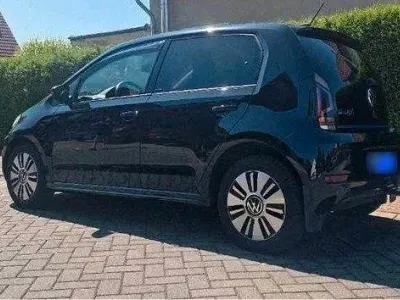 Gebraucht VW e-up! Active 61 kW (83 PS) 2021 Schwarz Kleinwagen