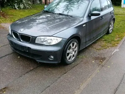 Gebraucht BMW 318 134 PS (98 kW) 2006 Grau Limousine