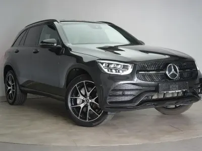 Gebraucht Mercedes GLC300e AMG 320 PS (235 kW) 2022 Grau SUV
