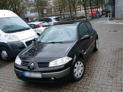 Gebraucht Renault Mégane II 112 PS (82 kW) 2005 Schwarz Kleinwagen