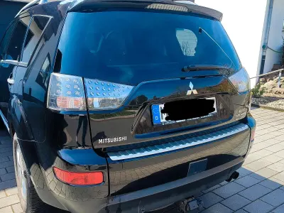 Begagnad Mitsubishi Outlander 140 HK (102 kW) 2007 Svart SUV