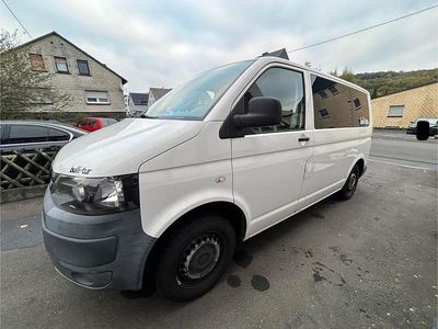 Usata VW Caravelle 102 CV (75 kW) 2010 Bianco Furgone