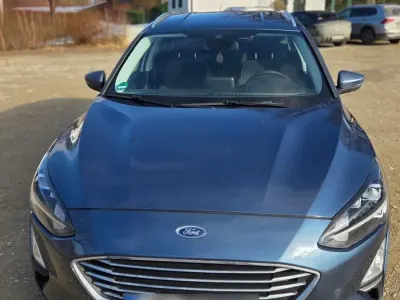 Gebraucht Ford Focus Titanium 125 PS (91 kW) 2020 Blau Limousine