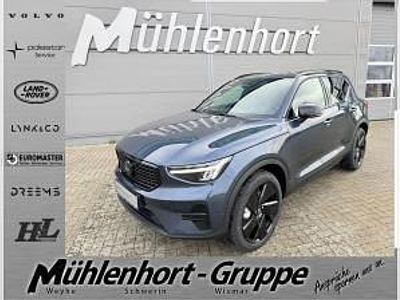 Neu Volvo XC40 Plus 197 PS (144 kW) 2026 Blau (denim blue / metallic) SUV