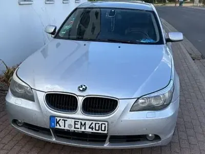 Gebraucht BMW 525 192 PS (141 kW) 2003 Silber Limousine