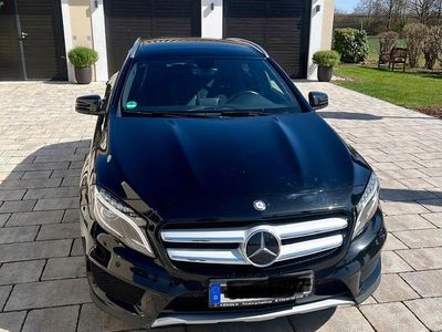 Gebraucht Mercedes GLA250 AMG line 211 PS (155 kW) 2015 Schwarz SUV