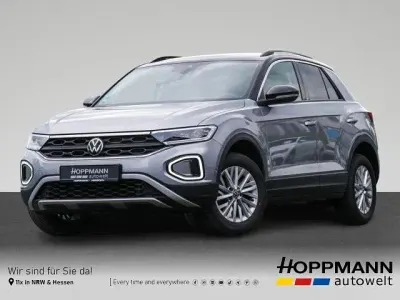 Usata VW T-Roc Life 110 CV (80 kW) 2022 Argento SUV
