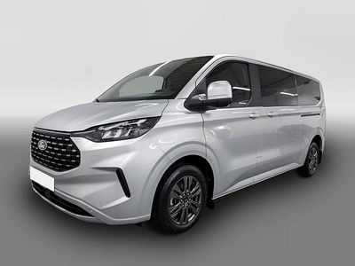 Gebraucht Ford Tourneo Titanium 136 PS (100 kW) 2025 Silber Van / Kleinbus